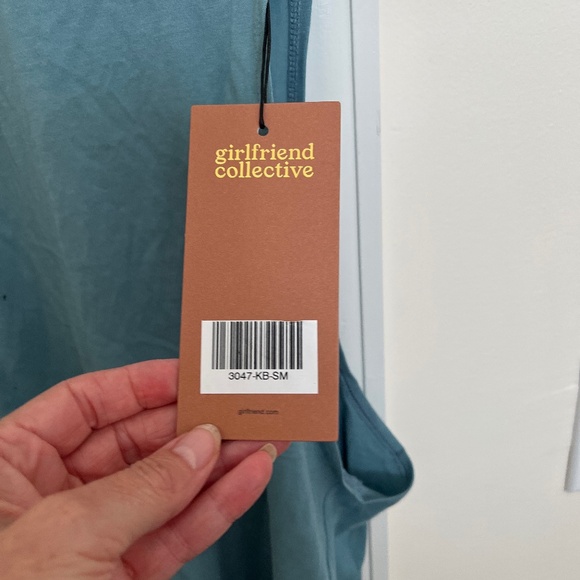 Tank top - Picture 2 of 5